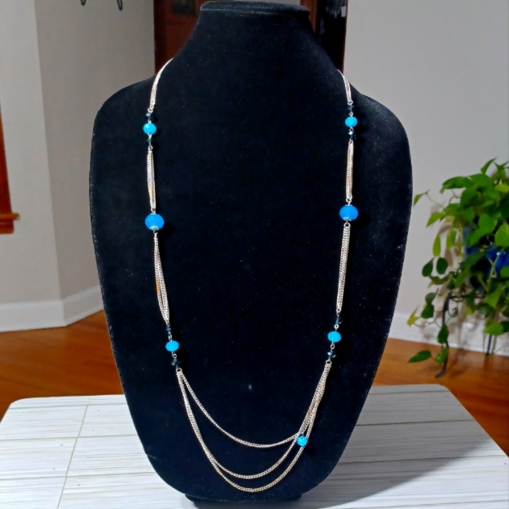 LONG SILVER TONE TURQUOISE/BLUE BEADS